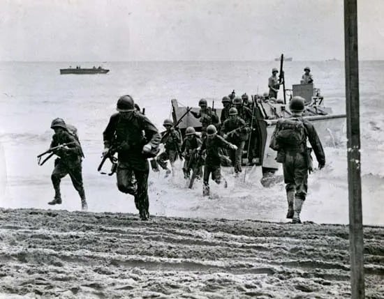 marines-Guadalcanal-land-offensive-theater-World-War-August-1942 marines-Guadalcanal-land-offensive-theater-World-War-August-1942